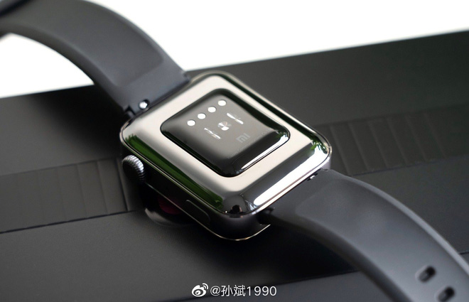 The back of the watch contains sensors